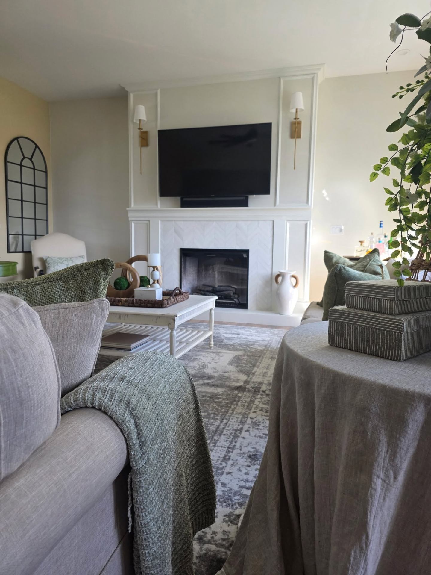 Custom living room fireplace build-out in Chelan WA by Garcia Home Renovations